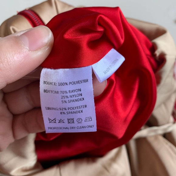 Catherine Deane Nieve Red Lace Sheath Heart Detail Long Sleeve Dress Size 4 - Picture 5 of 12